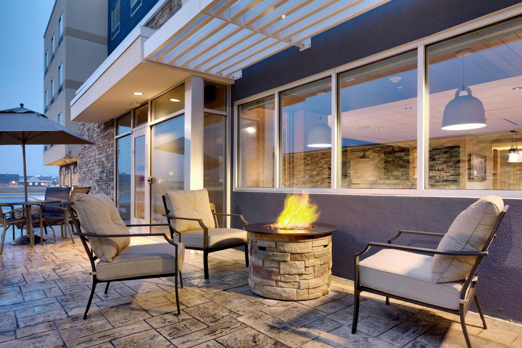 Fairfield Inn & Suites By Marriott Fort Smith Bagian luar foto